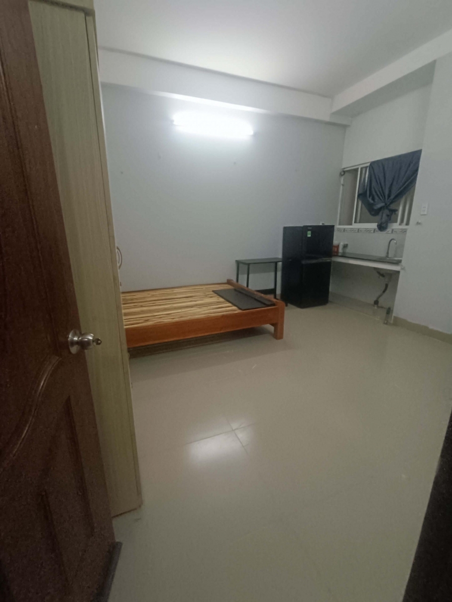 Cho thuê phòng Phan Văn Trị P.11 20m2 đủ nội thất 4.1tr