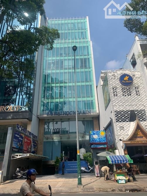 Cho thuê toà nhà 93 Cao Thắng Phường 3 Quận 3