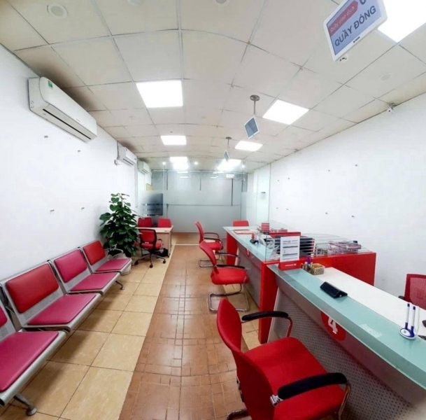 Cho thuê toà nhà Mặt Phố Khúc Thừa Dụ Cầu Giấy 7.5 tầng x 150m2 mt 10m 285 Triệu
