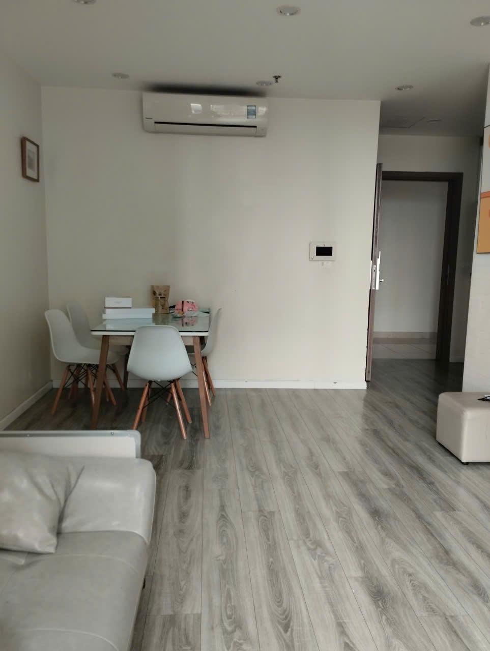 Cho thuê  Vinhomes Gadenia Hàm Nghi 2 phòng ngủ80m2 đầy đủ nội thất 17tr