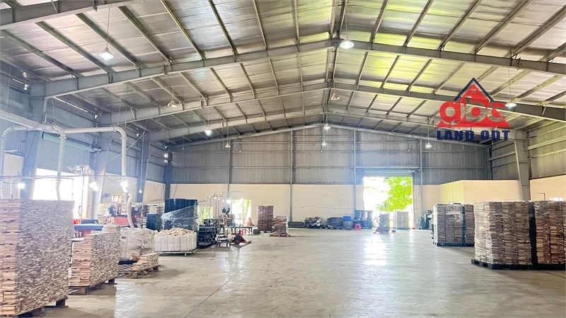 Cho thuê Xưởng Ưu Tiên SX CNC  CN Phụ Trợ Tại P Hố Nai. 1500m2. trống xưởng