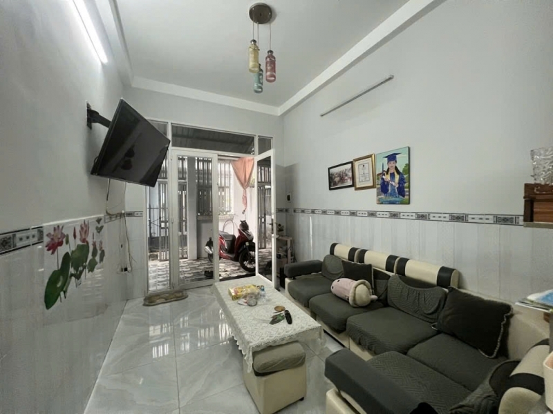 CHỦ GẤP BÁN GIẢM GIÁ MẠNH - NHÀ 3 LẦU - NGAY CHỢ THỦ ĐỨC - F TRƯỜNG THỌ