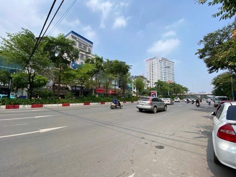 CHỦ NHÀ THIỆN CHÍ BÁN NHÀ PHỐ VÍP VĂN CAO-TT BA ĐÌNH TÂY HỒ