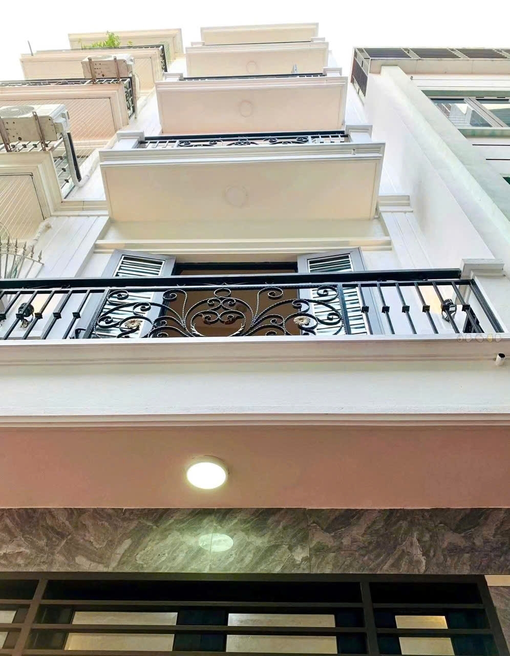 CHỦ THIỆN CHÍ BÁN NHÀ VÕNG THỊ 50M2 NHÀ 7 TẦNG Ở HOẶC KINH DOANH DÒNG TIỀN ĐỀU PHÙ HỢP .