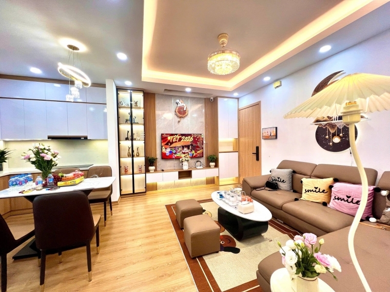 CHUNG CƯ TRUNG TÂM ĐỐNG ĐA 2N 2WC KHÉP KÍN NỘI THẤT XỊN BAN CÔNG RỘNG 70m 7,2 TỶ