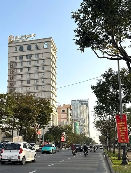 CHUYỂN NHƯỢNG CẶP ĐẤT TRẦN HƯNG ĐẠO GẦN CẦU SÔNG HÀN. LH 0905233234