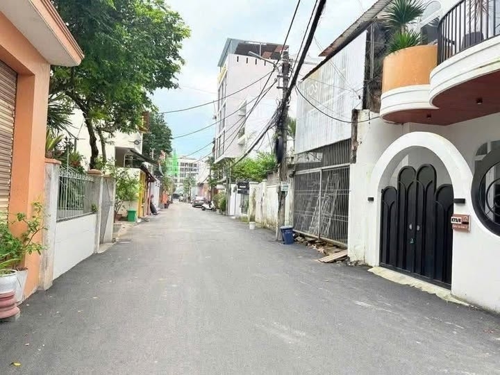 CHUYỂN NHƯỢNG LÔ ĐẤT KIỆT Ô TÔ CHÂU THỊ VĨNH TẾ DIỆN TÍCH LỚN 450M XÂY APARTMENT TUYỆT VỜI