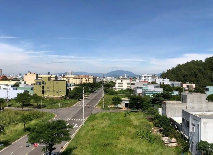 CHUYỂN NHƯỢNG TÒA NHÀ ĐẸP 6 TẦNG ĐƯỜNG LÊ VĂN LƯƠNG KHU ĐẦU TUYẾN SƠN TRÀ