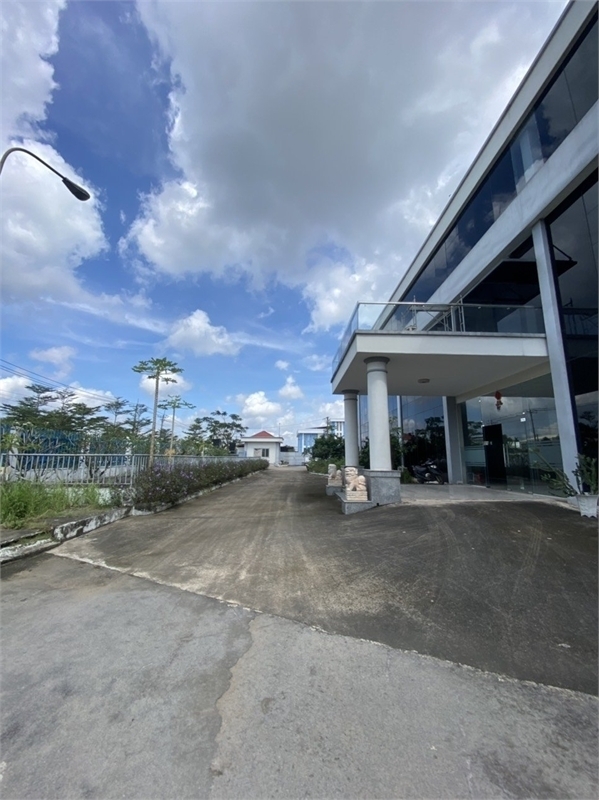 chuyển nhượng toàn bộ công ty giấy tờ đầy đủ với chủ trương cấp phép đa ngành nghề
