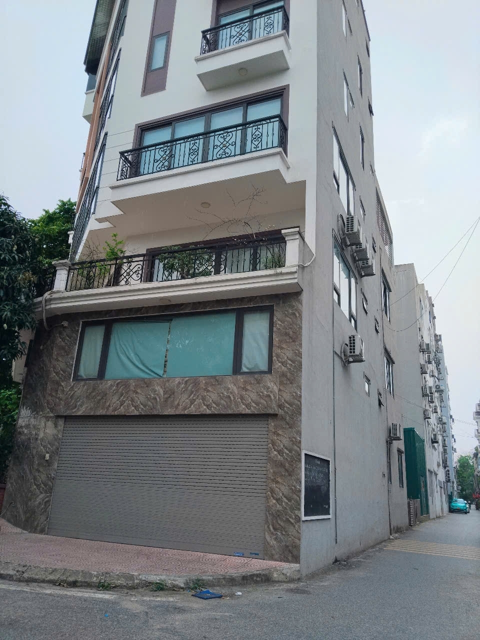CƠ HỘI VÀNG NHÀ DÂN XÂY ĐẸP GIANG BIÊN -HAI MẶT THOÁNG-GIÁ CỰC MỀM