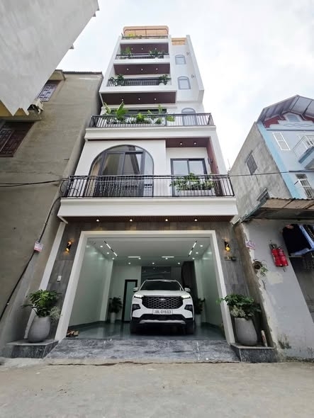 Cực đẹp bán nhà Nghĩa Đô ô tô vào nhà thang máy chỉ 26 tỷ