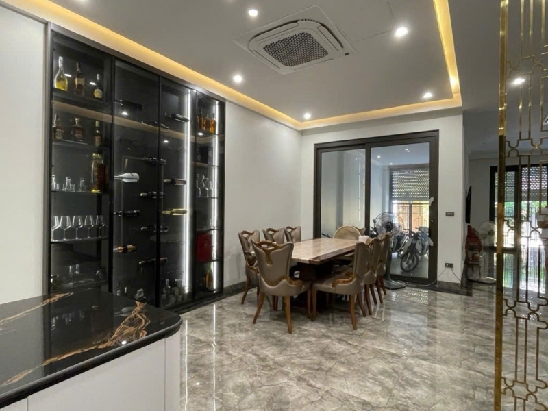 [Cực hiếm] bán nhà Liễu Giai 70m lô góc 7 tầng thang máy chỉ 35 tỷ