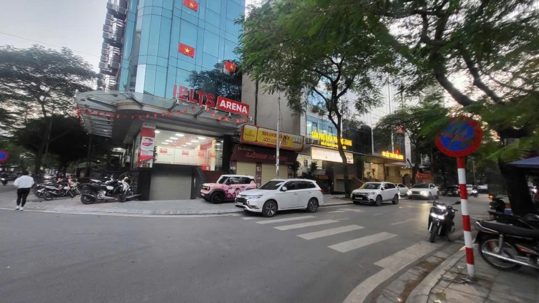 CỰC HIẾM - Nhà Trung tâm Cầu Giấy - Hoàng Sâm -  Mặt phố kinh doanh - 50m2 - 4T - Chỉ 22 tỷ hơn
