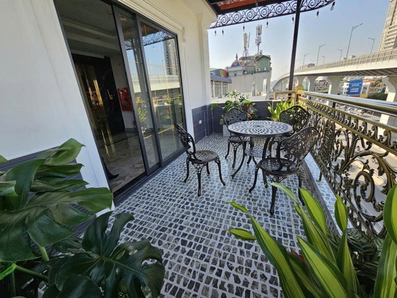 CỰC PHẨM HOA HẬU TRUNG TÂM QUẬN HAI BÀ TRƯNG 40Mx7TẦNG MẶT PHỐ SẦM UẤT MỚI ĐẸP CHỈ 30.xTỶ