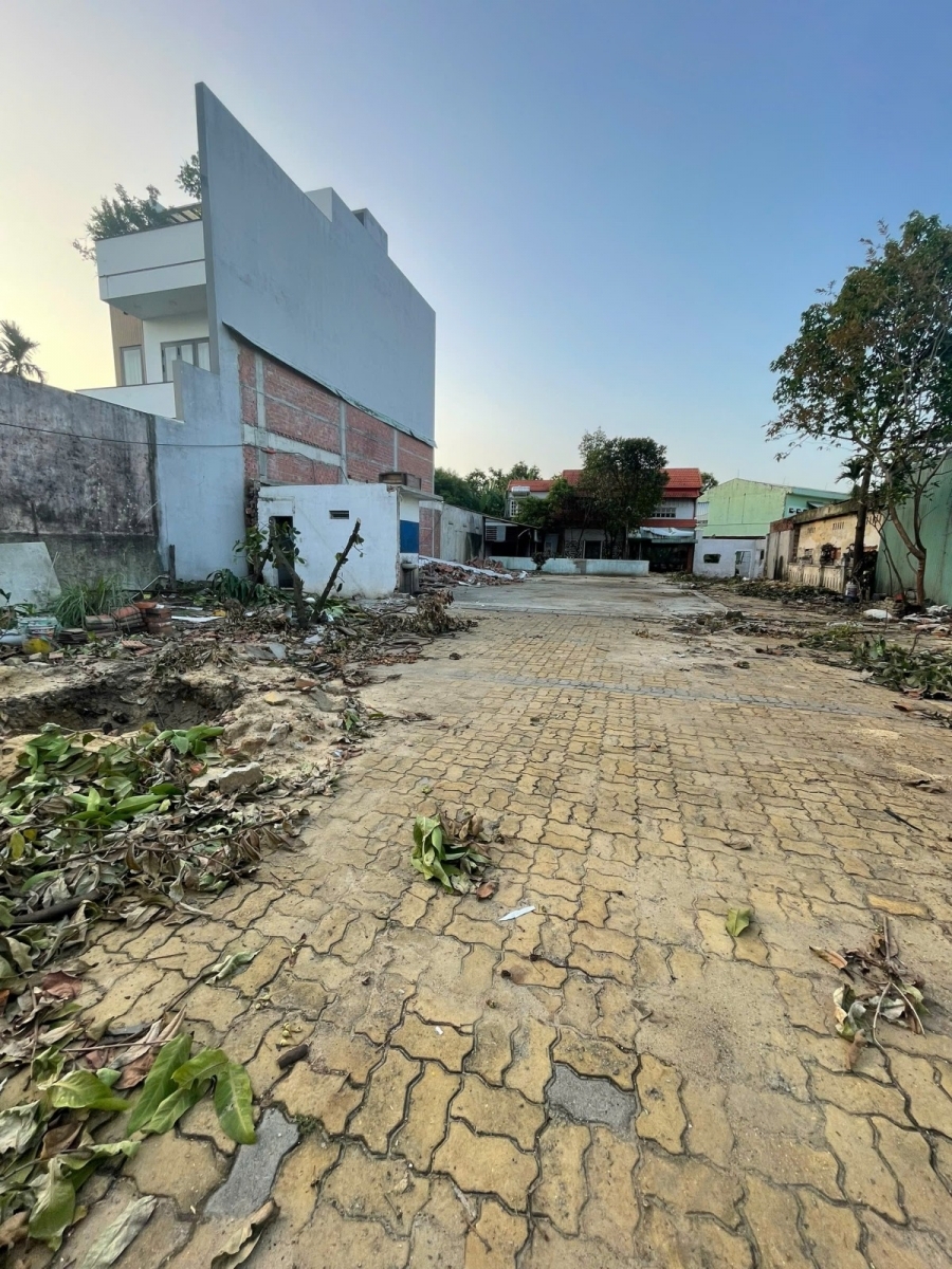 Đất MT Ngô Chân Lưu 1002m2 nở hậu giá tốt thích hợp phân lô đầu tư sinh lời