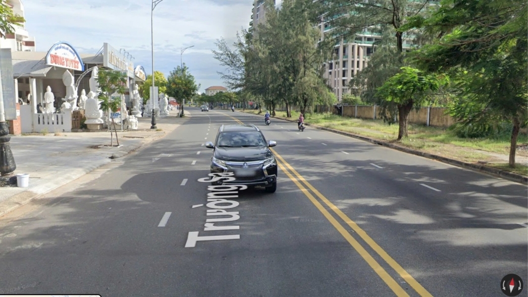 Đất Trường Sa 150m2 giá 15 tỷ gần biển Mỹ Khê phù hợp xây khách sạn