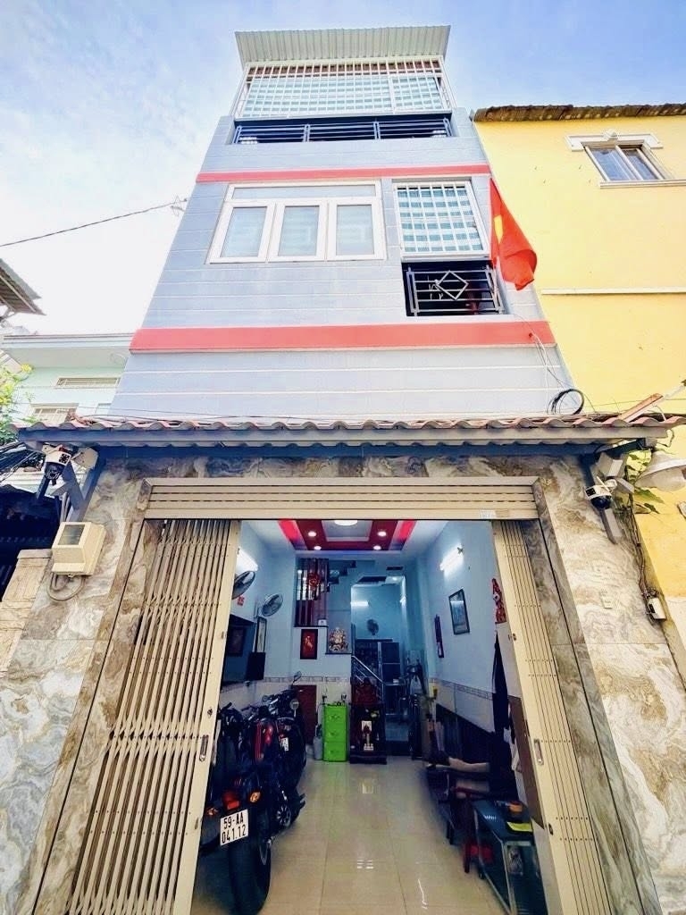 ĐỐI DIỆN ĐHCT – CẠNH AEON MALL – SÁT MẶT TIỀN – NHÀ 4 TẦNG – DTS 146M – NHỈNH 5 TỶ