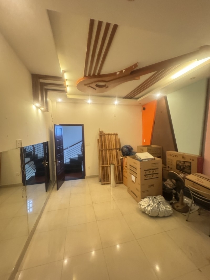 ► Đường Ô tô Kinh Doanh sát Nguyễn Văn Linh 64m2 4 tầng đúc 5PN