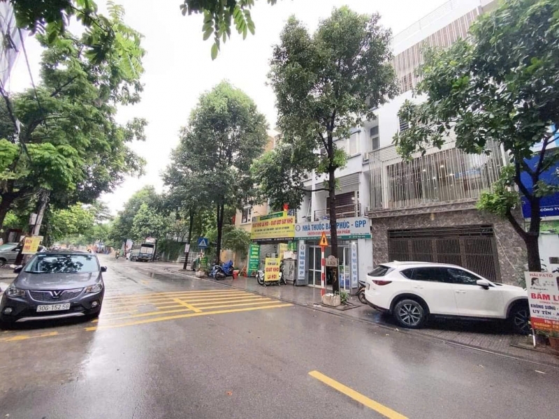 G.Ấ.P bán nhà tại Văn Phú Hà Đông 20 tỷ