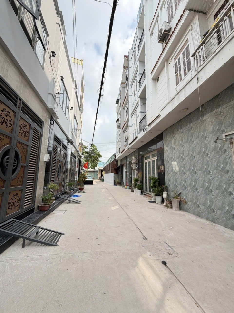 Gấp Bán nhà Đ số 10 BHH gần chợ 26/3 hẻm 6m khu VIP nhà lầu 55m2 - 2 tầng 4 tỷ 6