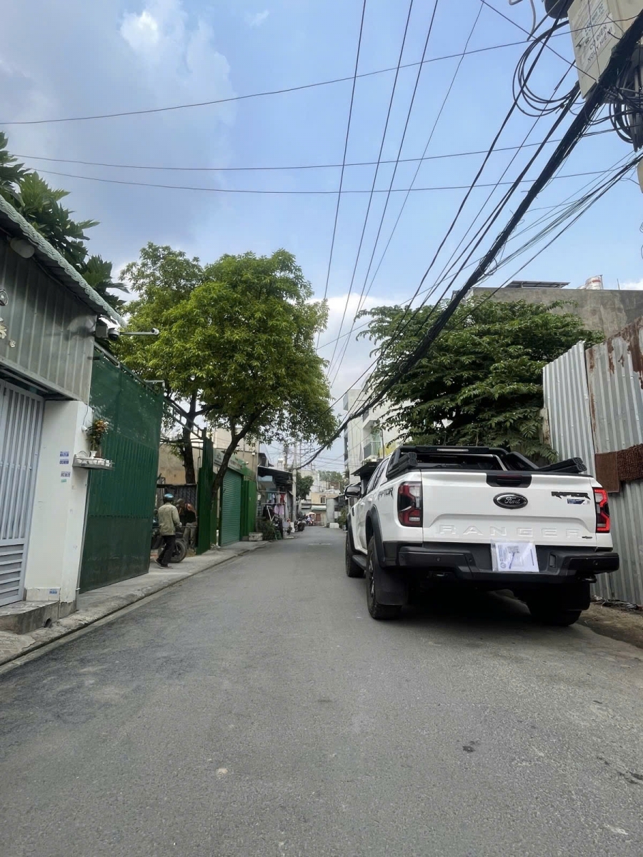 GẤP BÁN NHÀ MẶT TIỀN CHỢ THIẾC LÊ VĂN KHƯƠNG HIỆP THÀNH QUẬN 12 TIỆN KINH DOANH 85M2 - CHỈ 6.5 TỶ