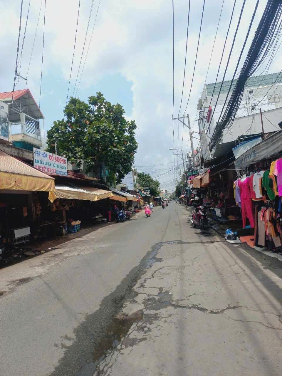 GẤP BÁN NHÀ MẶT TIỀN NGAY CHỢ HIỆP THÀNH QUẠN 12 - TIỆN KINH DOANH ĐA NGÀNH 331M2 CHỈ 17 TỶ