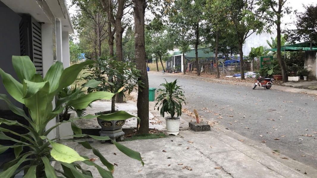 Gia Đình Chuyển Chỗ Ở Bán Nhà Riêng Mới Xây Cuối 2024 Tại Đường N10 Mỹ Phước 4 Bến Cát Bình Dương