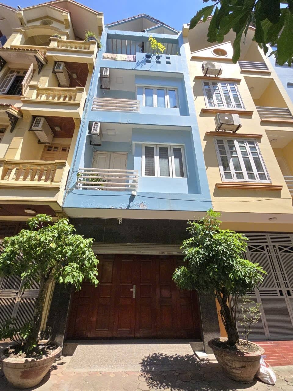 Giá tốt nhất ! bán mặt ngõ ô tô tránh Thái Hà hoạt động 95/101m2 5 tầng 25.5 tỷ