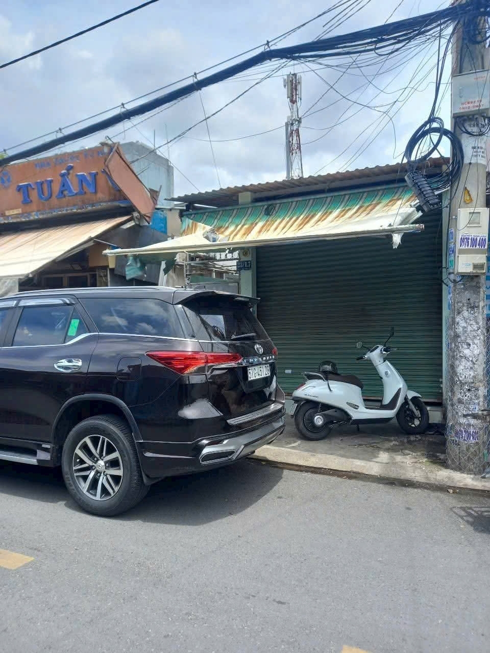 GIẢM SỐC CHỐT NHANH NHÀ 3 LẦU (4.2X18) MẶT TIỀN HIỆP THÀNH 06 Q12