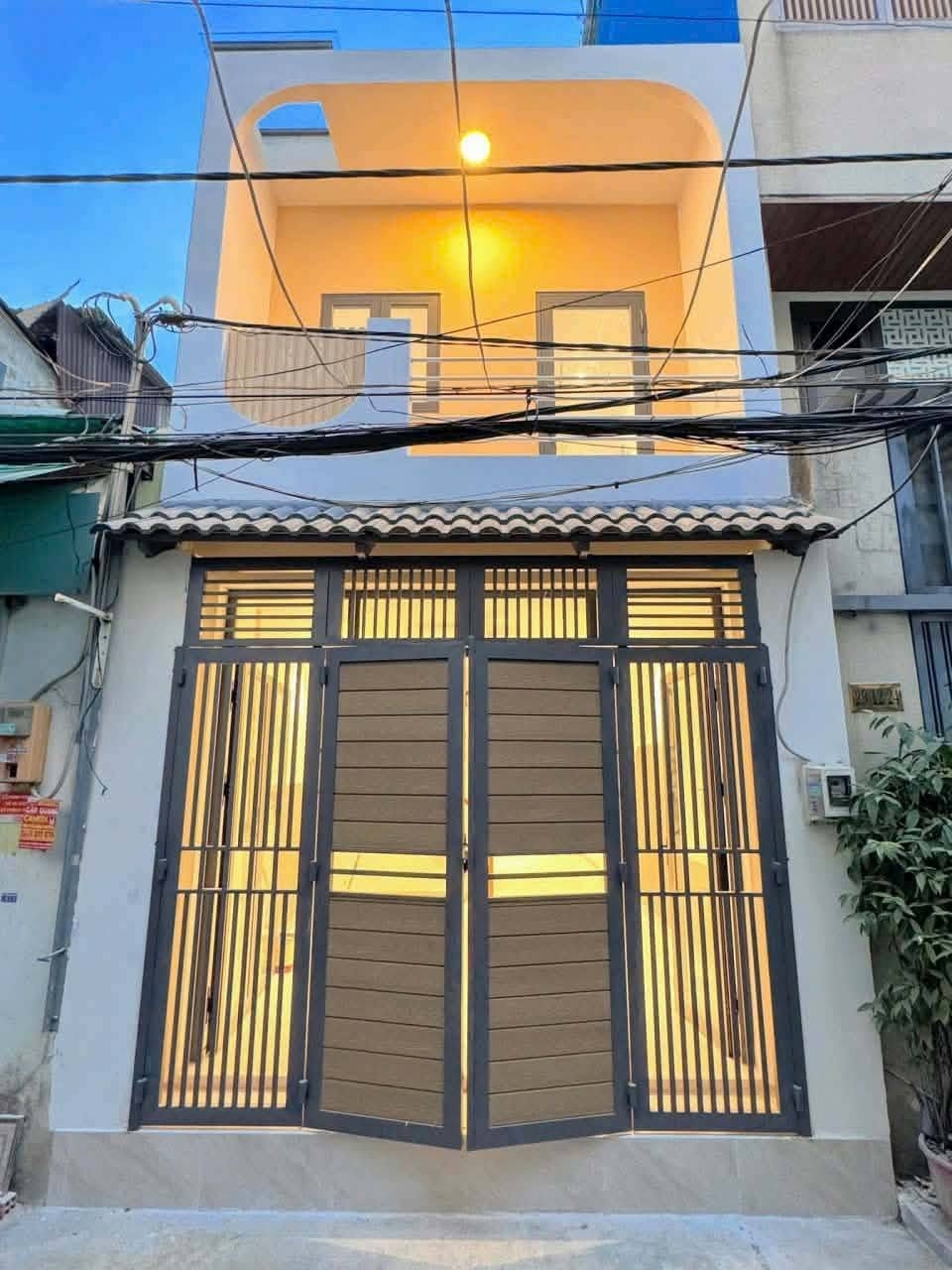 GIÁP LÊ VĂN QUỚI – HẺM 6M Ô TÔ ĐỖ CỬA - 46M² – 2 TẦNG BTCT MỚI ĐẸP - BHHA BÌNH TÂN