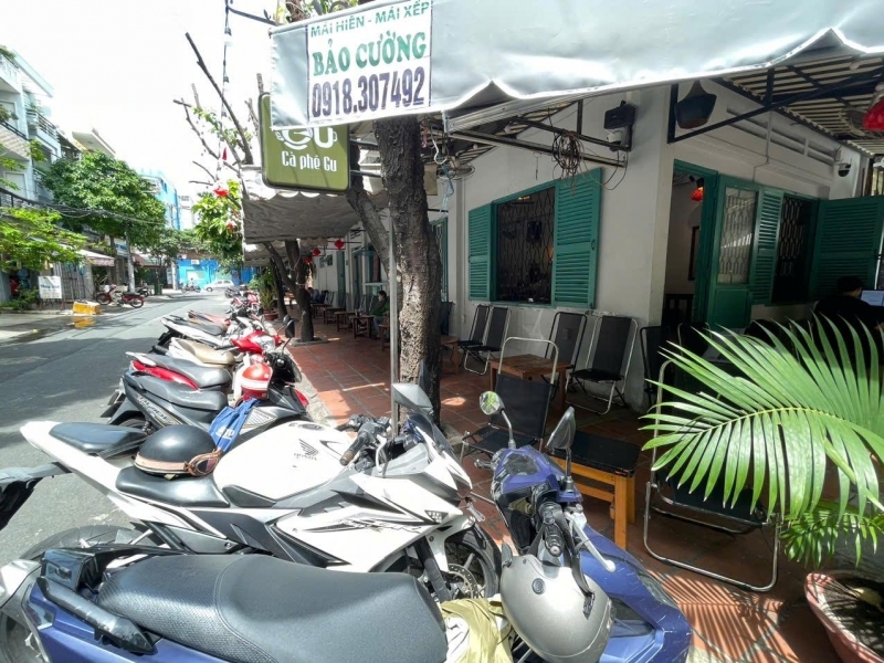 Gò Vấp Hot Hot ! Quán Đẹp ! SANG QUÁN Cafe Góc 2 MT vị trí đẹp DTSD : 9m x 22m Tel :