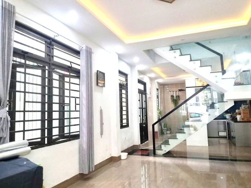 ♣ Góc Mặt Tiền Đầm Rong gần Chợ Đống Đa 75m2 4 tầng 5PN 7.x tỷ