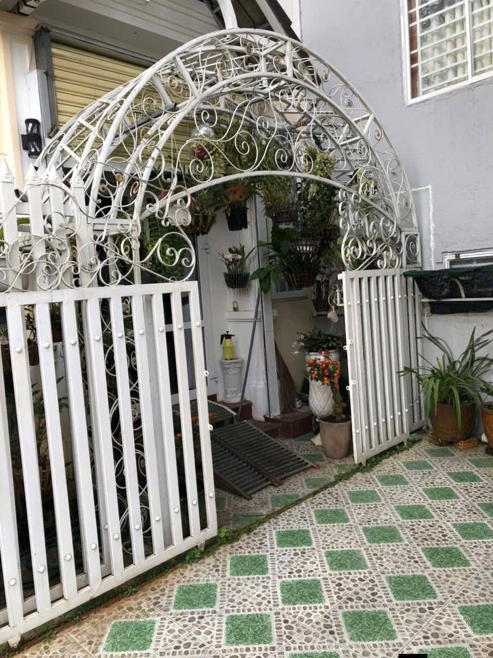 HẠ GIÁ BÁN GẤP NHÀ 2 MẶT TIỀN ĐƯỜNG MAI HOA THÔN ĐÀ LẠT GIÁ CHỈ 6.5 TỶ