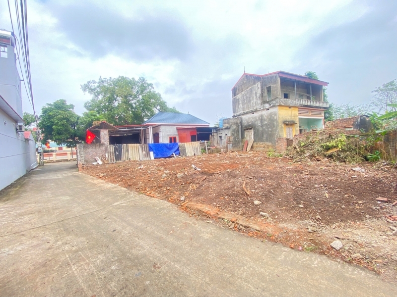 HÀNG HIẾM ĐỒNG VIỆT – YÊN DŨNG  LÔ ĐẤT MẶT TIỀN GẦN 15M – Ô TÔ TRÁNH