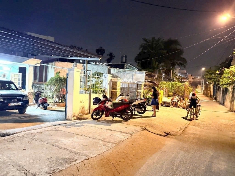 HÀNG HOT NGAY THỊ TRẤN HÓC MÔN – ĐẤT (12X22) HẺM XH THÔNG GIÁ CỰC TỐT