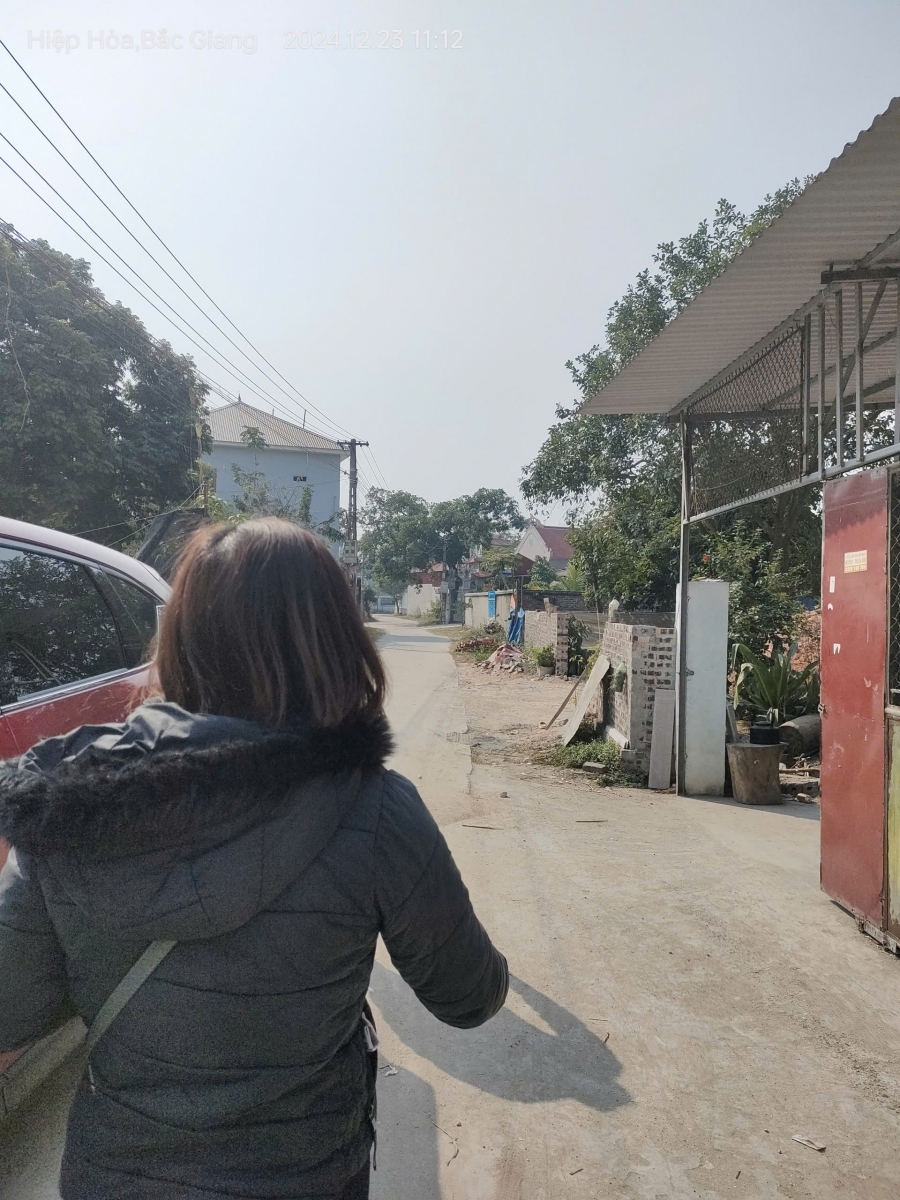 Hàng kín chưa lên sàn mặt phố Nguyễn Văn Giáp 300m 1.5 tầng mặt tiền 10m 2.7 tỷ Mỹ Đình.