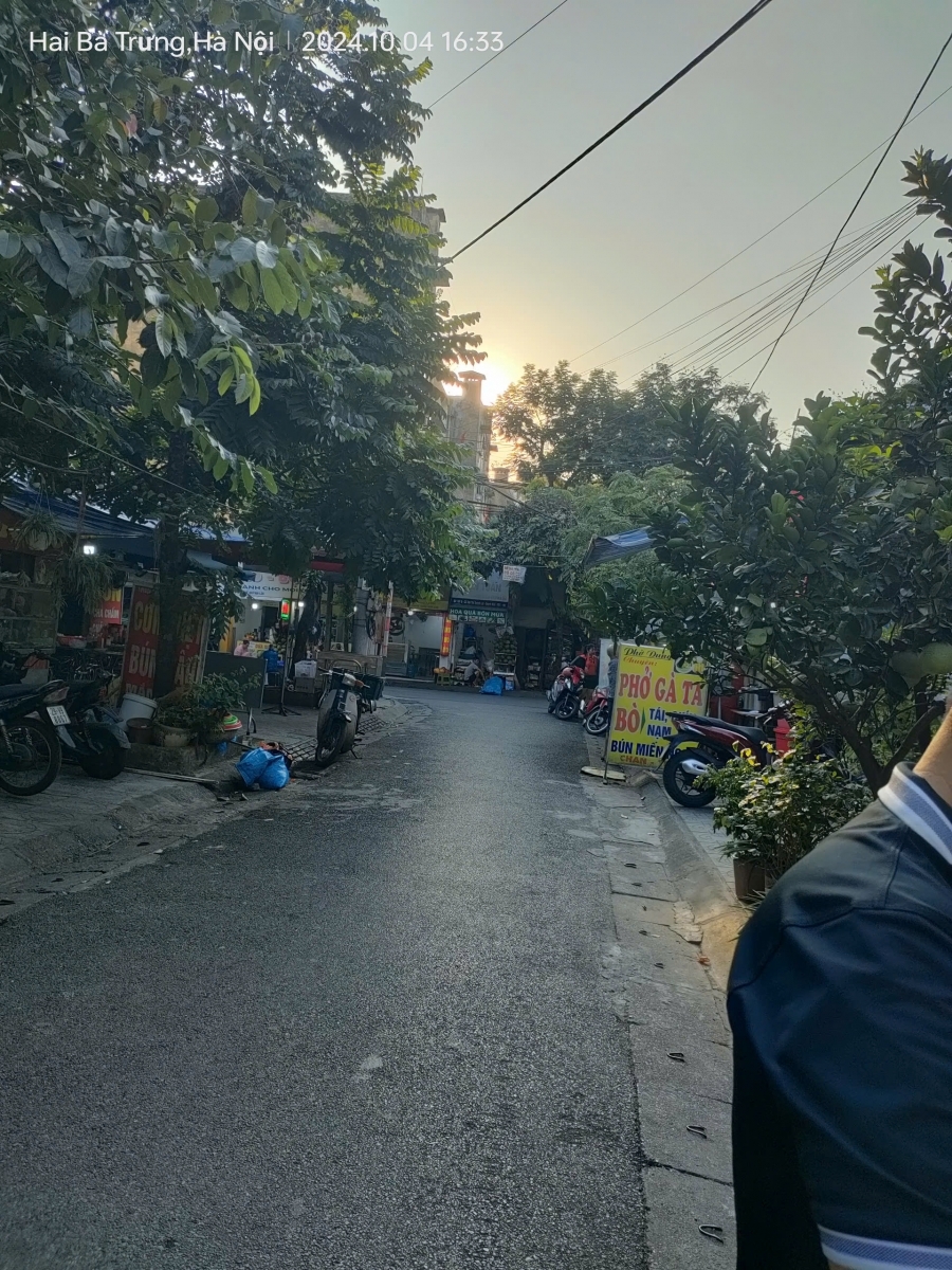 Hàng kín mặt phố Nguyễn Văn Giáp 300m 1.5 tầng mặt tiền 10m 2.7 tỷ Mỹ Đình.