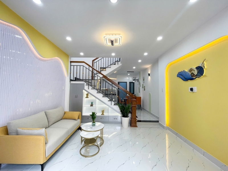 Hẻm gần 4m thông ngay khu vip Tân Sơn Nhì 56m2 2 tầng 5tỷ nhỉnh tặng full NT