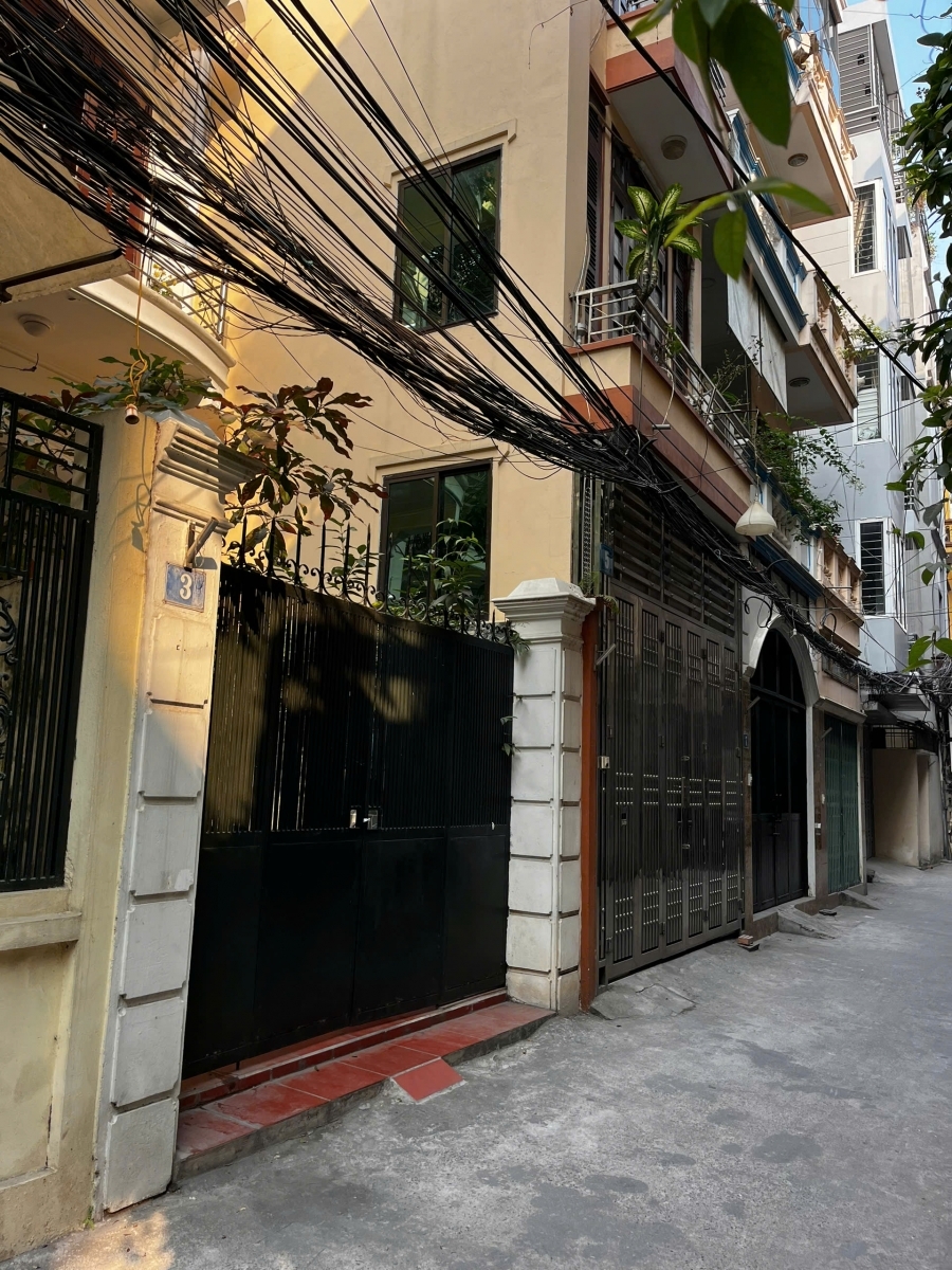 Hiếm bán nhà Thụy Khuê Võng Thị diện tích đẹp mặt tiền rộng chỉ 20 tỷ