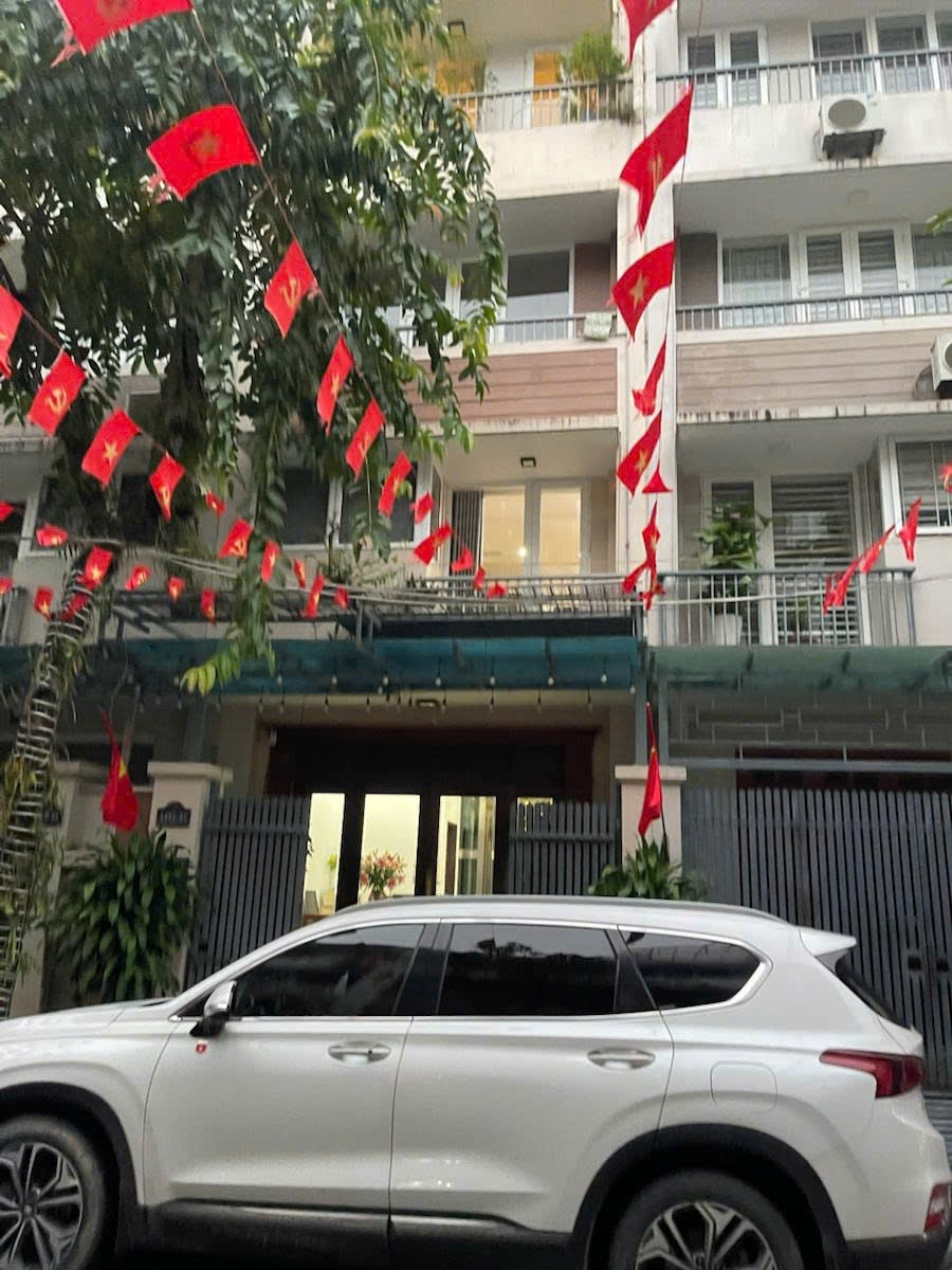 HIẾM!PHÂN LÔ BÀN CỜĐỨC DIỄNOTO TRÁNHTHANG MÁYDT:50Mx5TMT:3.5m12ty