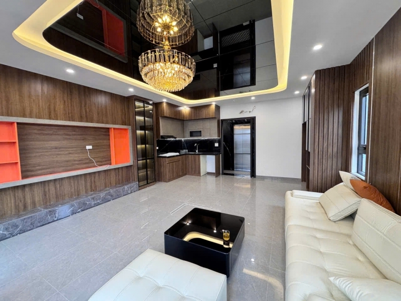 HIẾM!PHÂN LÔOTO THANG MÁYKINH DOANHDOÃN KẾ THIỆNCẦU GIẤYDT:55M2x7TMT=5M18TY