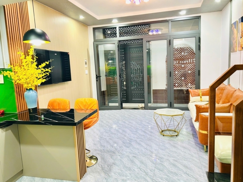 HIẾM! Sở hữu ngay nhà đẹp trung tâm TP Nha Trang – Giá tốt –  Vị trí đắc địa – Gần Cầu Hà Ra