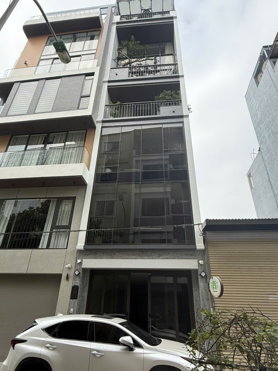 HOT ! CHO THUÊ MB VĂN PHÒNG  FULL NỘI THẤT 3TẦNG TẠI THẠCH BÀN LONG BIÊN HN