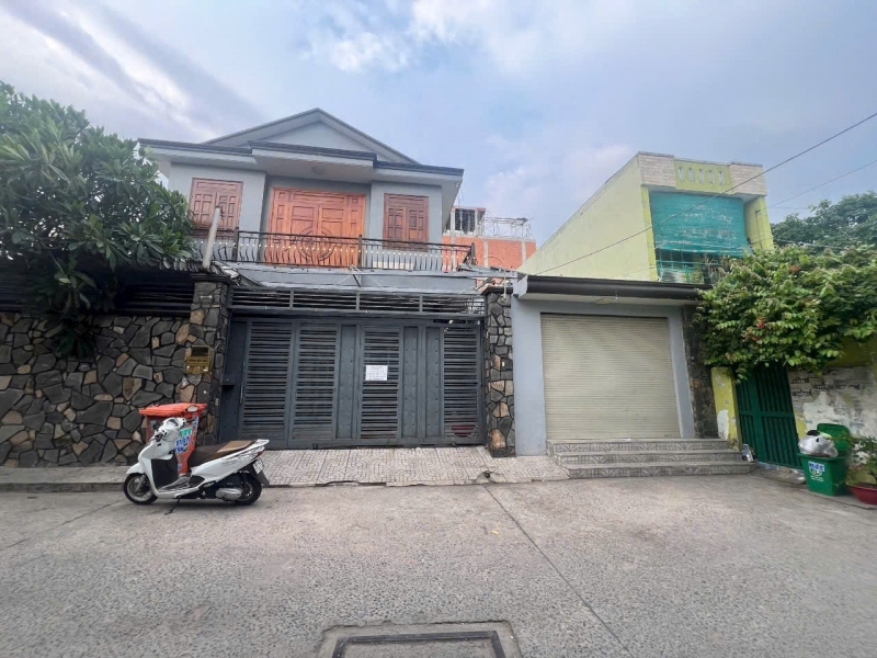 HOT – HÀNG HIẾM GIỮA QUẬN 12 BÁN XƯỞNG HẺM XE TẢI 8M P. TÂN THỚI NHẤT