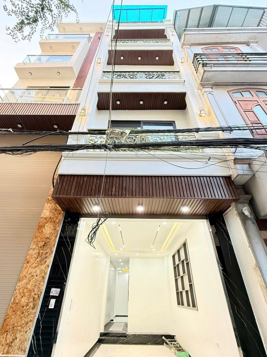 HOT !!! Phan Trọng Tuệ - Thanh Trì: Một căn siêu đẹp dt 55m mặt tiền 35m x 5 tầng thang máy