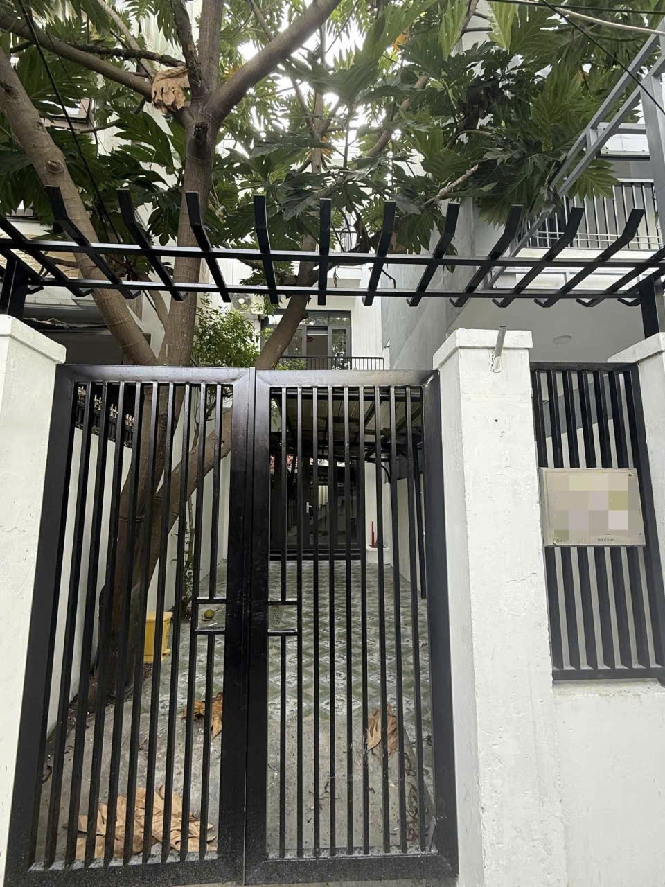 ♣ K Hoàng Diệu 74m2 3 tầng đúc 4PN khép kín sân vườn mênh mông 5.05 tỵ