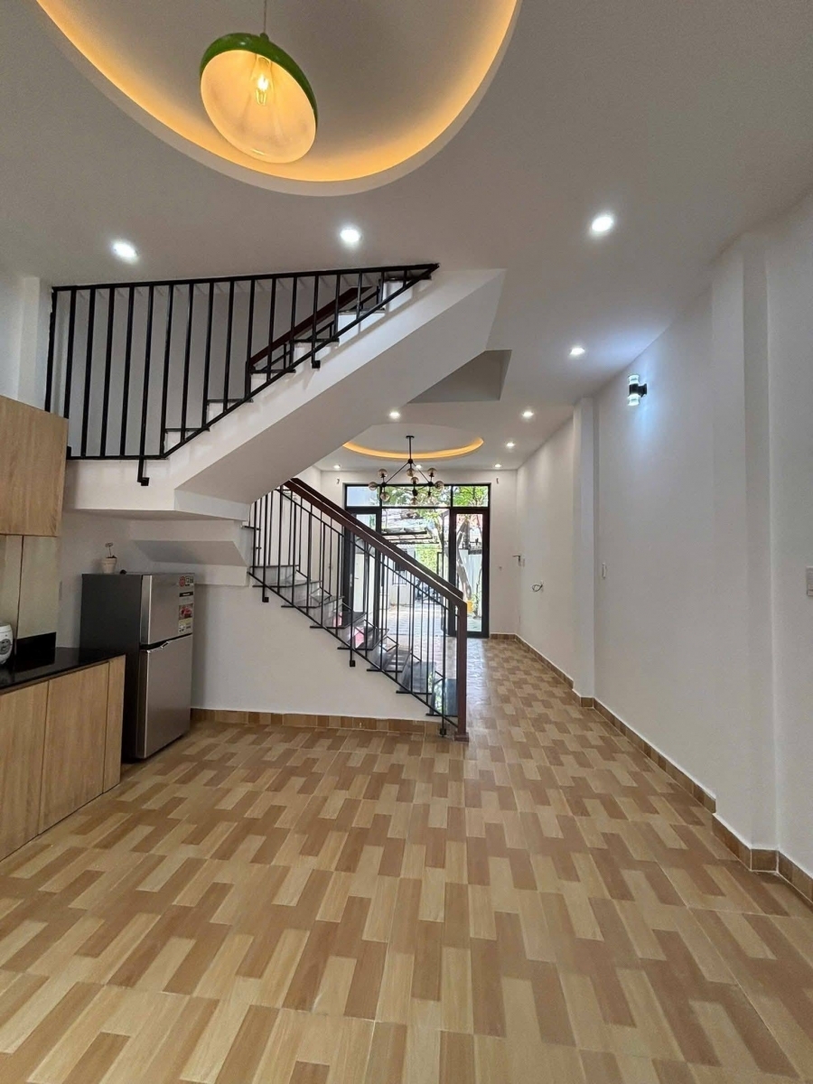 ► K Hoàng Diệu thông TNV 74m2 3 tầng đúc sân vườn mênh mông 5.05 tỵ