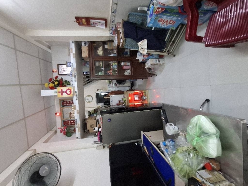 Kết cấu: Số tầng: 2 (gồm 1 trệt lầu…) đúc chắc chắn có PN 2WC khách mua về vào ở ngay.