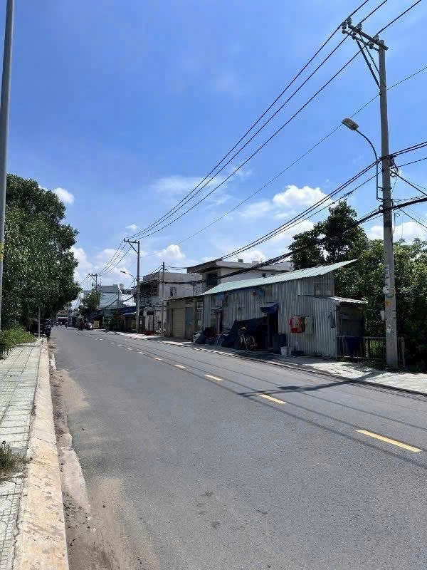 KHO XƯỞNG (9.4x45) MẶT TIỀN XE CONT HUỲNH THỊ MÀI TÂN HIỆP HÓC MÔN CHỈ 12T