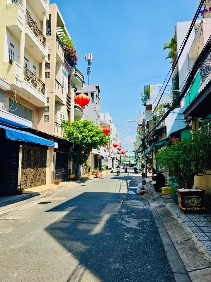 KHU ĐÒNG BỘ TÂN HƯƠNG – HẺM XE HƠI 6M – 5 TẦNG – 6PN – 60M CHỈ 8.X